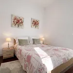 Violeta House *